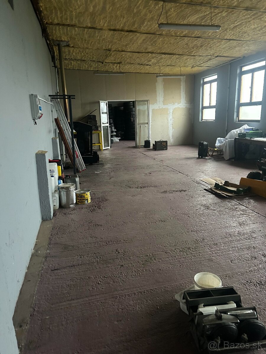 Skladové -výrobné priestory