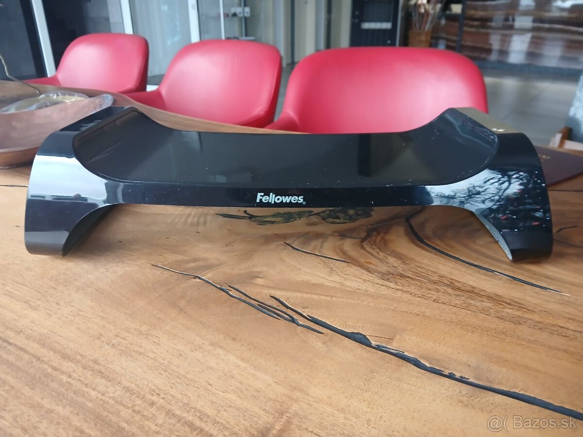 DARUJEM- podstavec pod monitor
