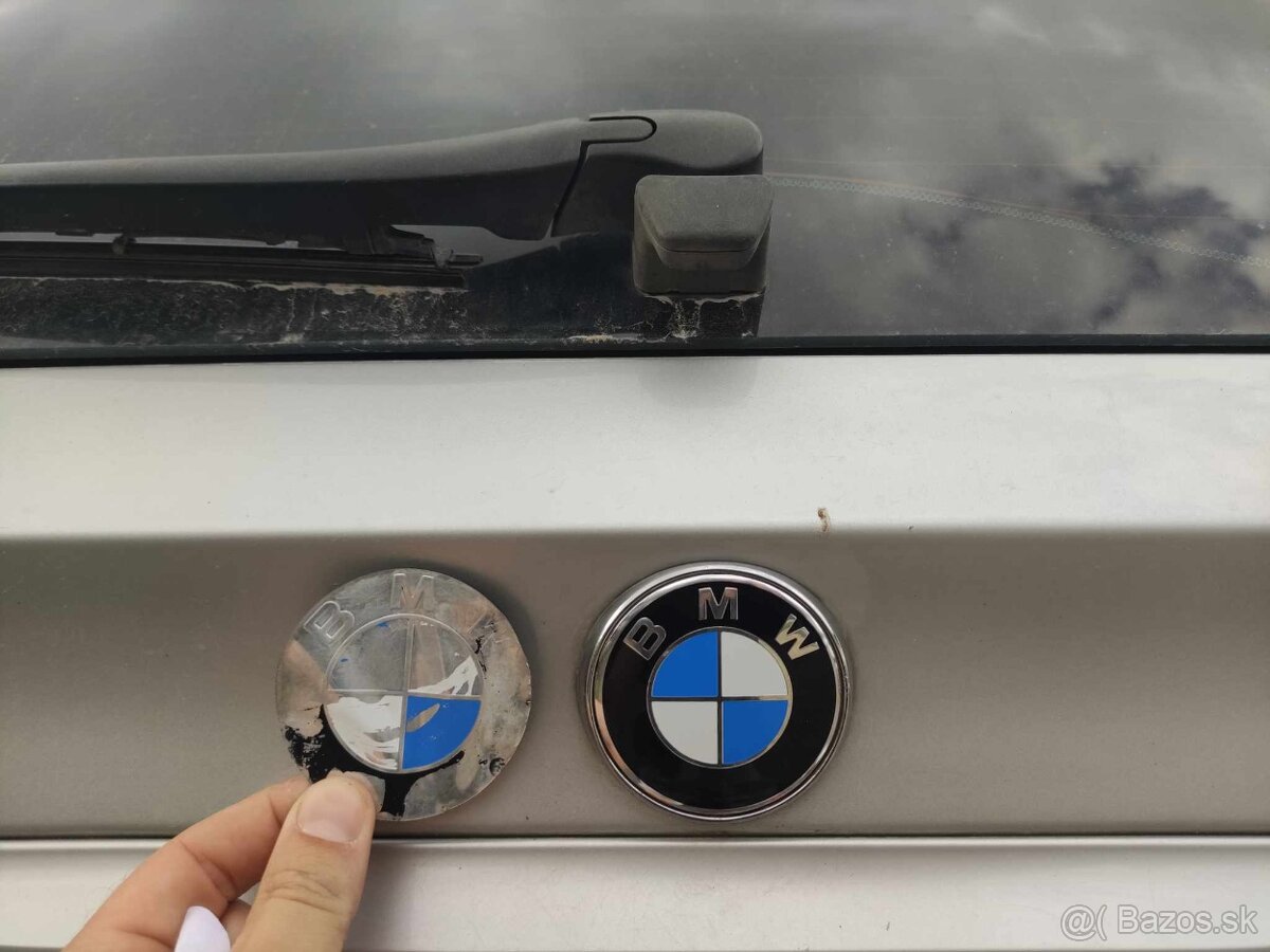 BMW E46 touring zadny specialny emblem