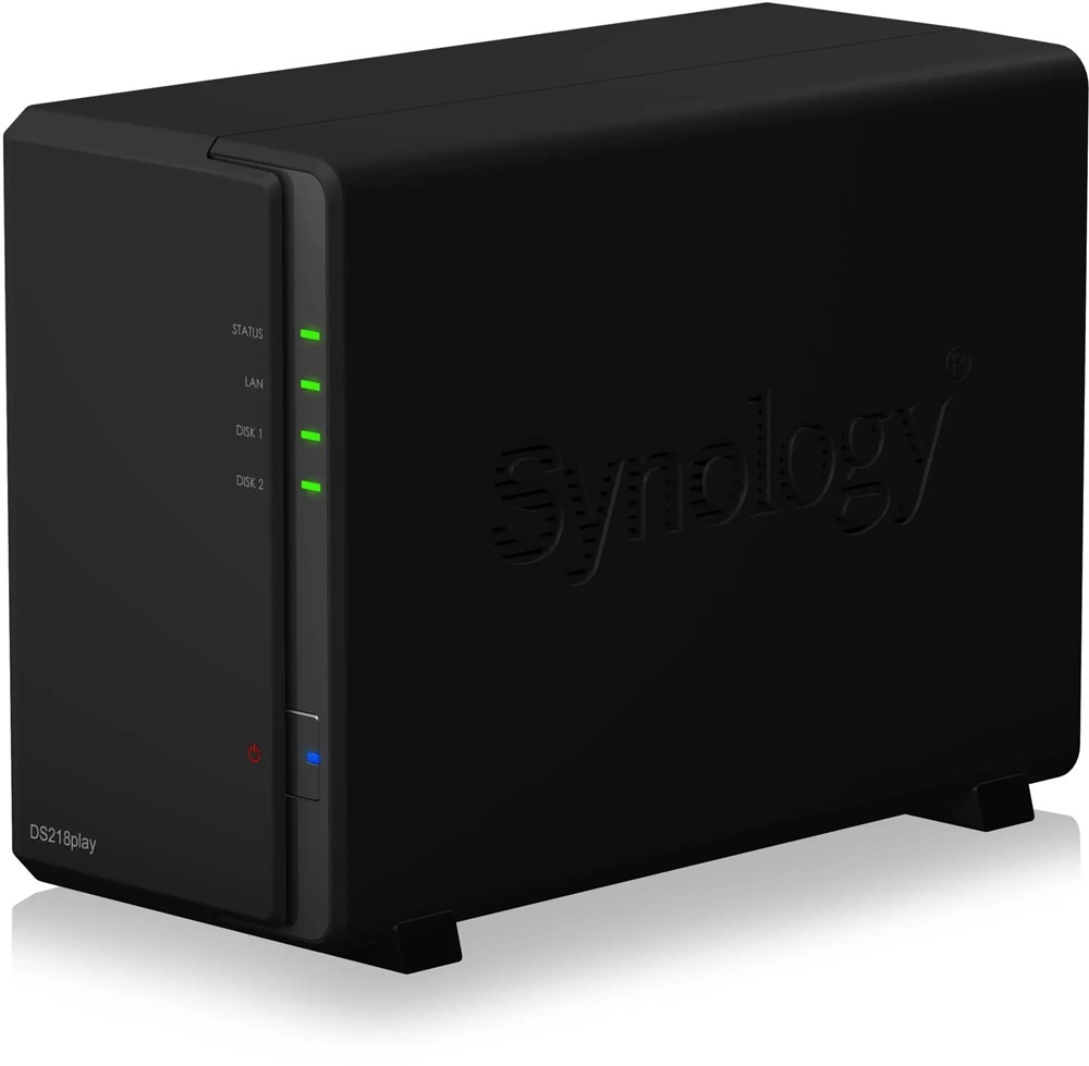 Synology DS218play + 2x 4TB disky