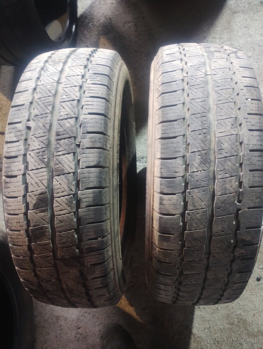 Pneu 215/65R16C