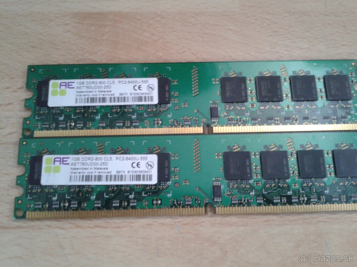 ddr2 1gb 256mb a ddr3 1-2-4gb za 5e kus