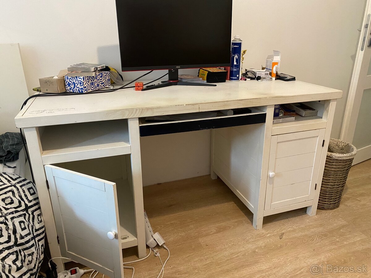 Biely písací stôl z masívu - pri odvoze dnes zľava 10€
