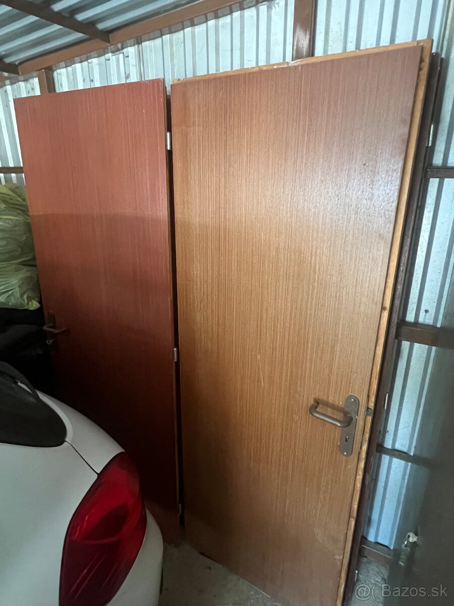 Mahaganove dvere 70