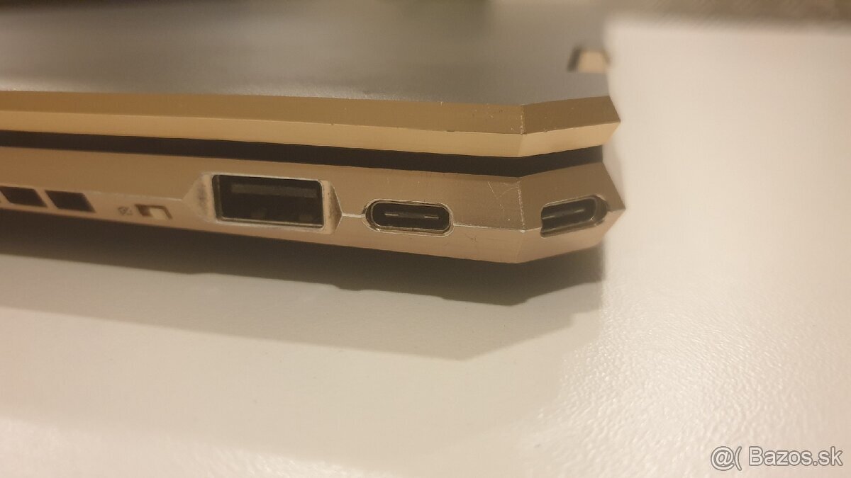 Predam:: HP Spectre x360 15" i7 4K UHD GTX top stav