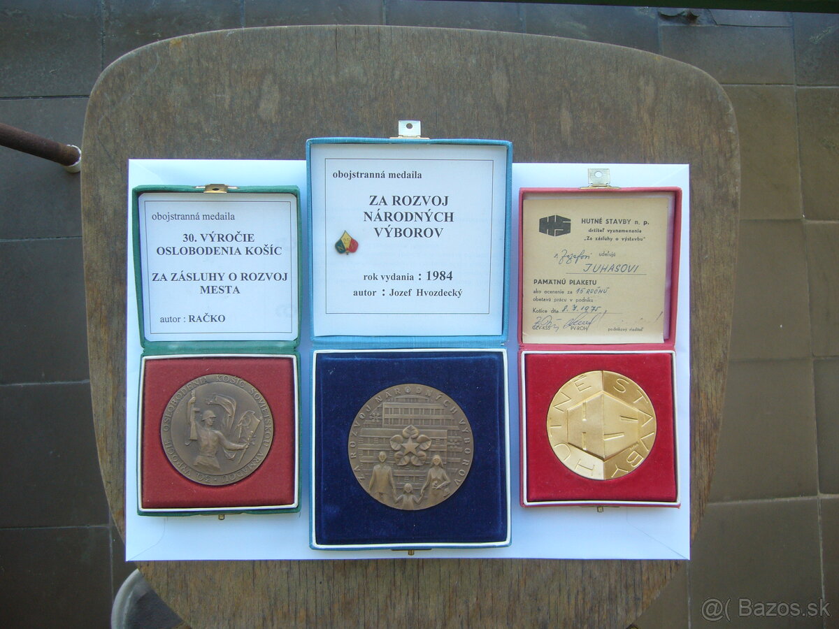 Spoločenské medaile