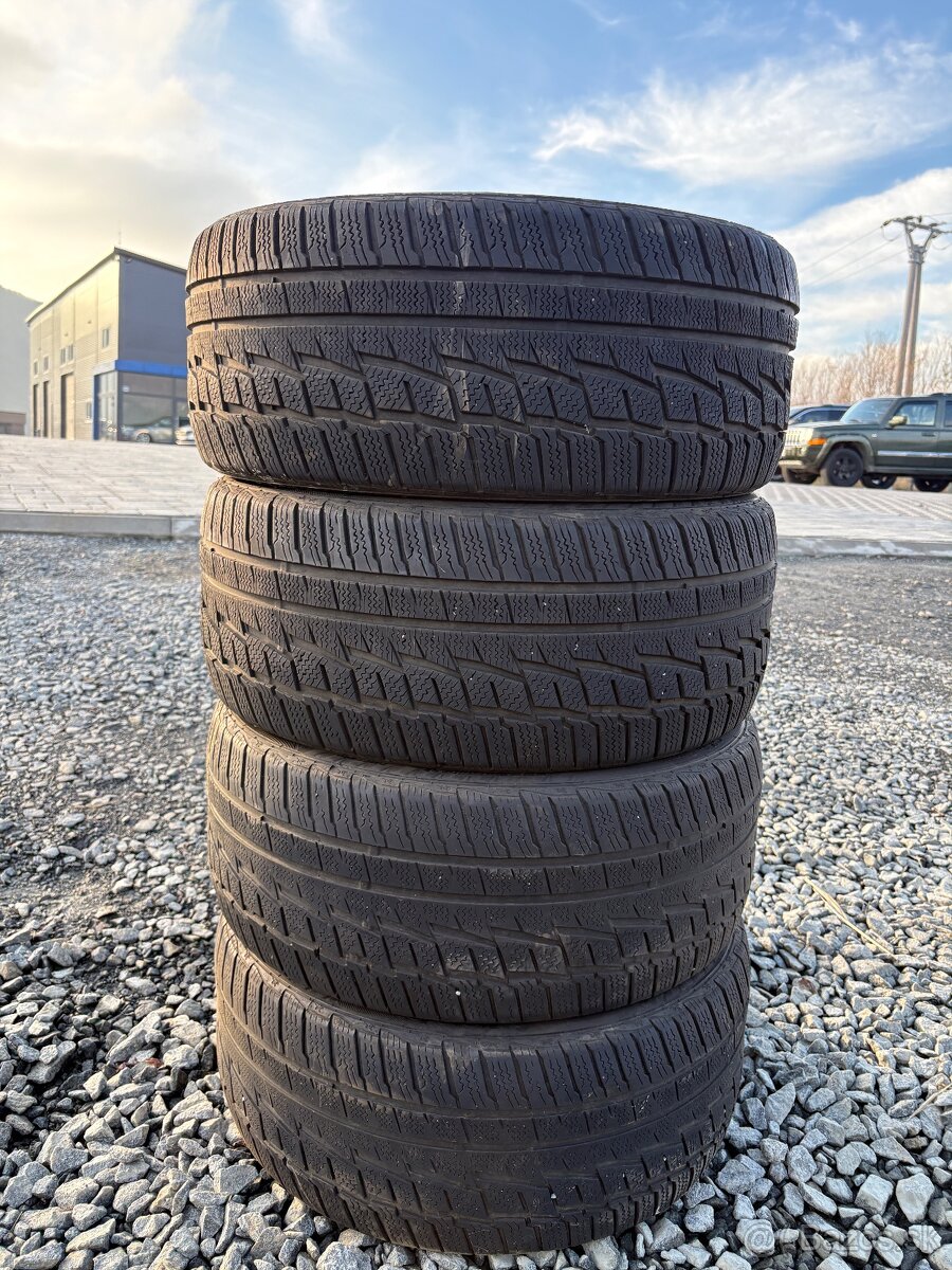 245/40r18