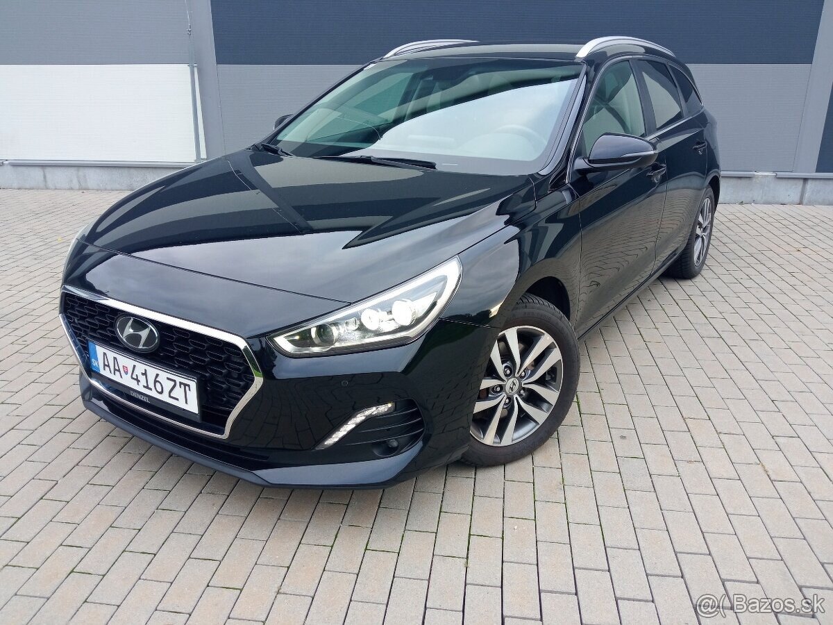 Hyundai i30 CW 1.0 TGDi 88kw PREMIUM