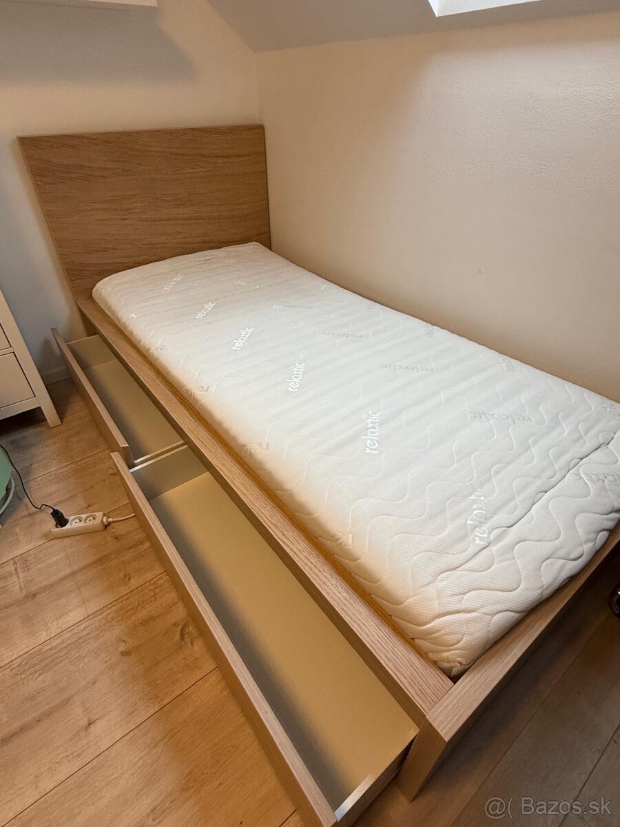 Predám jednolôzkovú postel 90x200cm