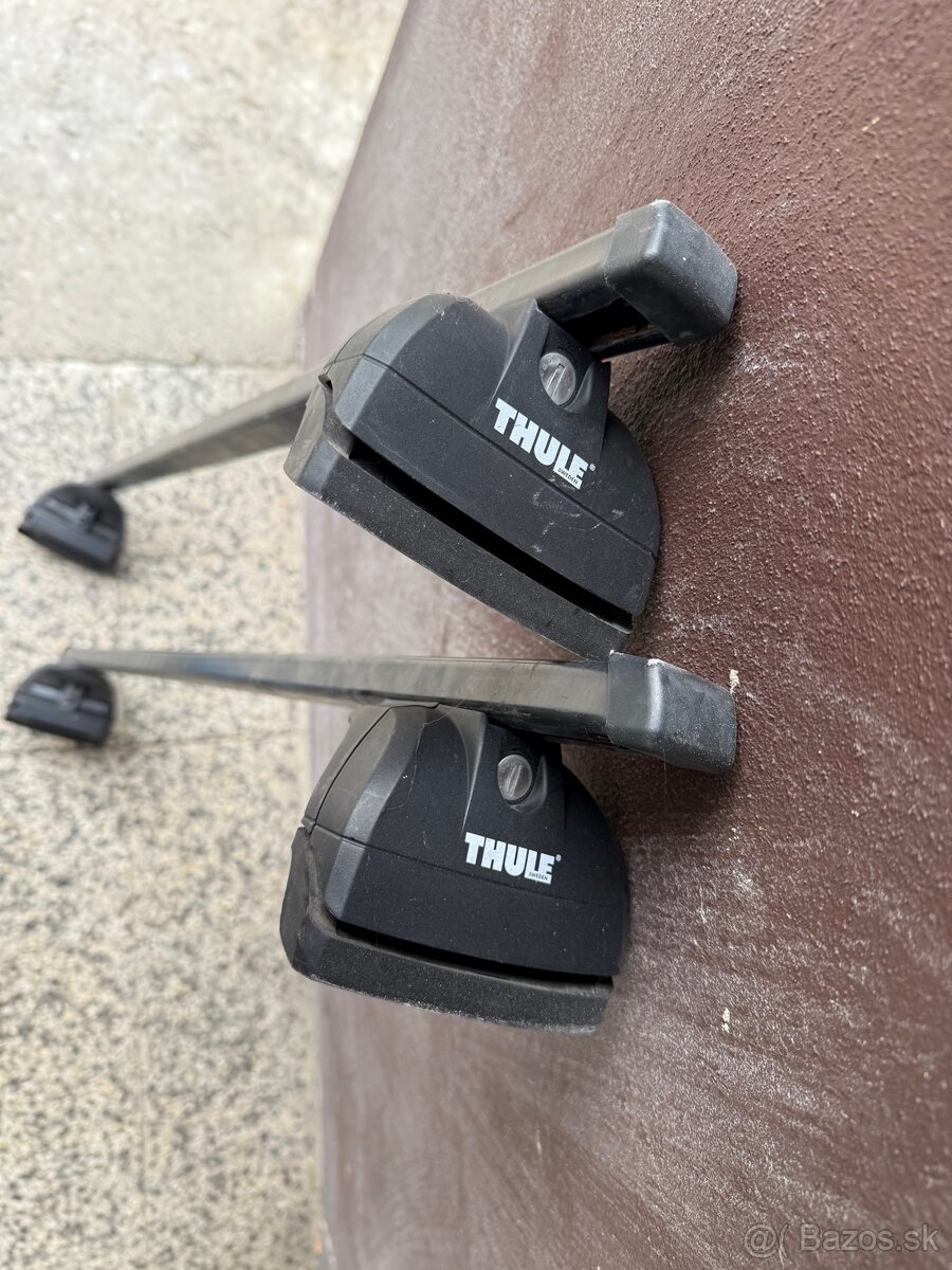 Thule strešný nosič na Opel Astra H