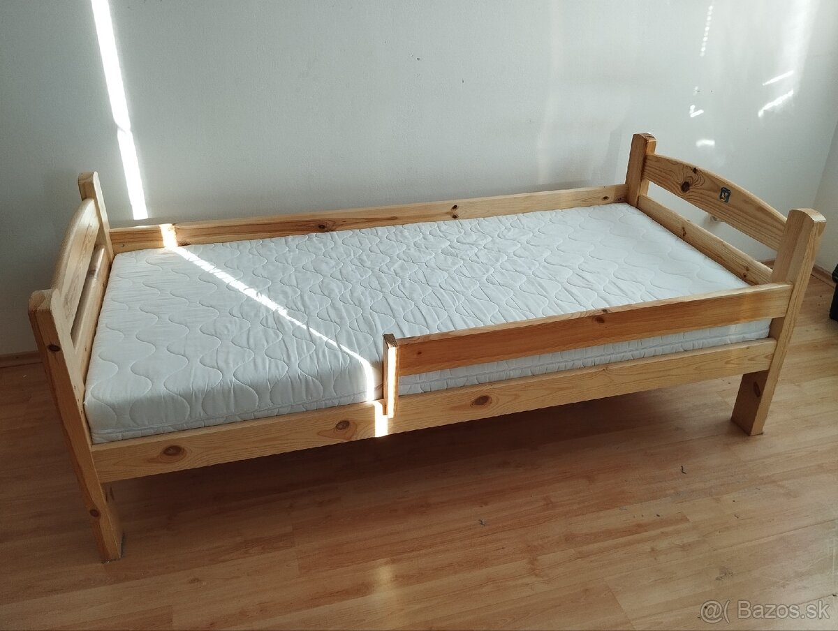 Detská posteľ