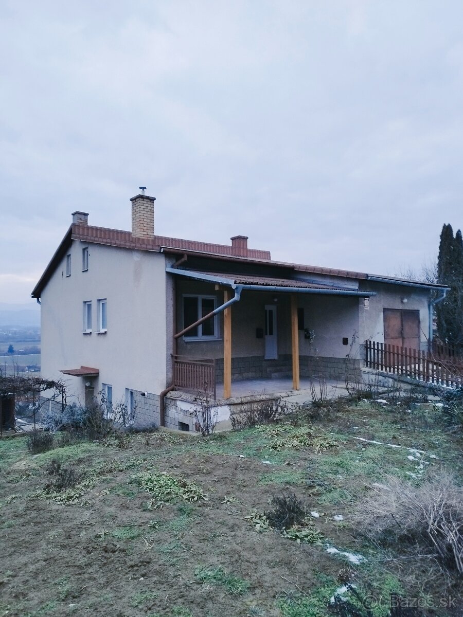 Cena dohodou rodinný dom na Viniciach 1308m2