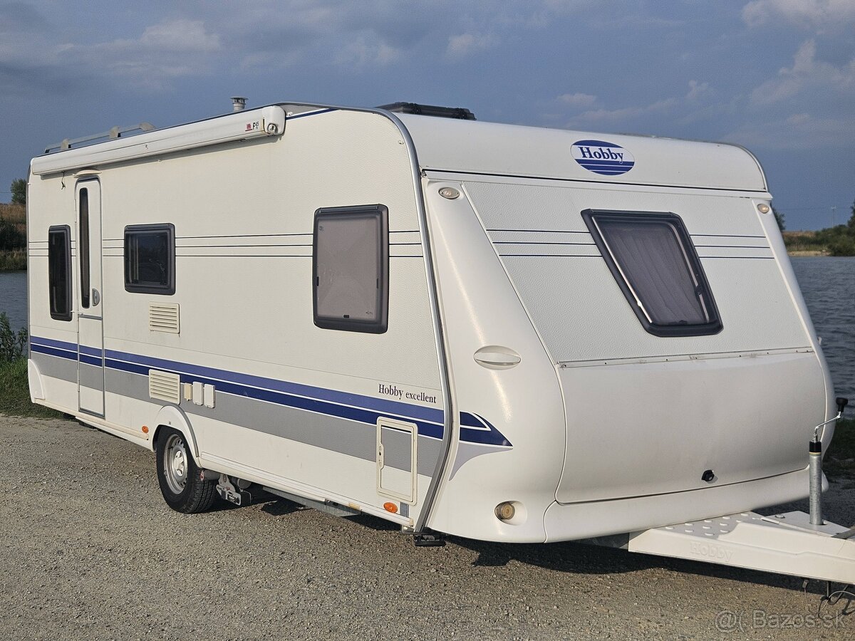 Karavan Hobby 560 KMFE - markiza, mover, predstan
