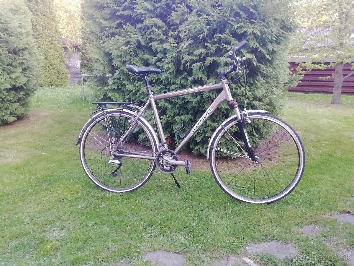 Predám trekový bicykel