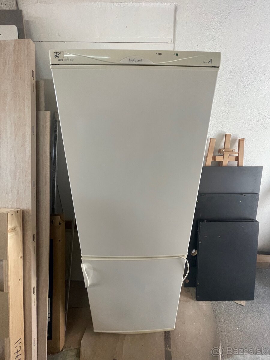 Chladnička Ladycode – Energetická trieda A, výška 174 cm