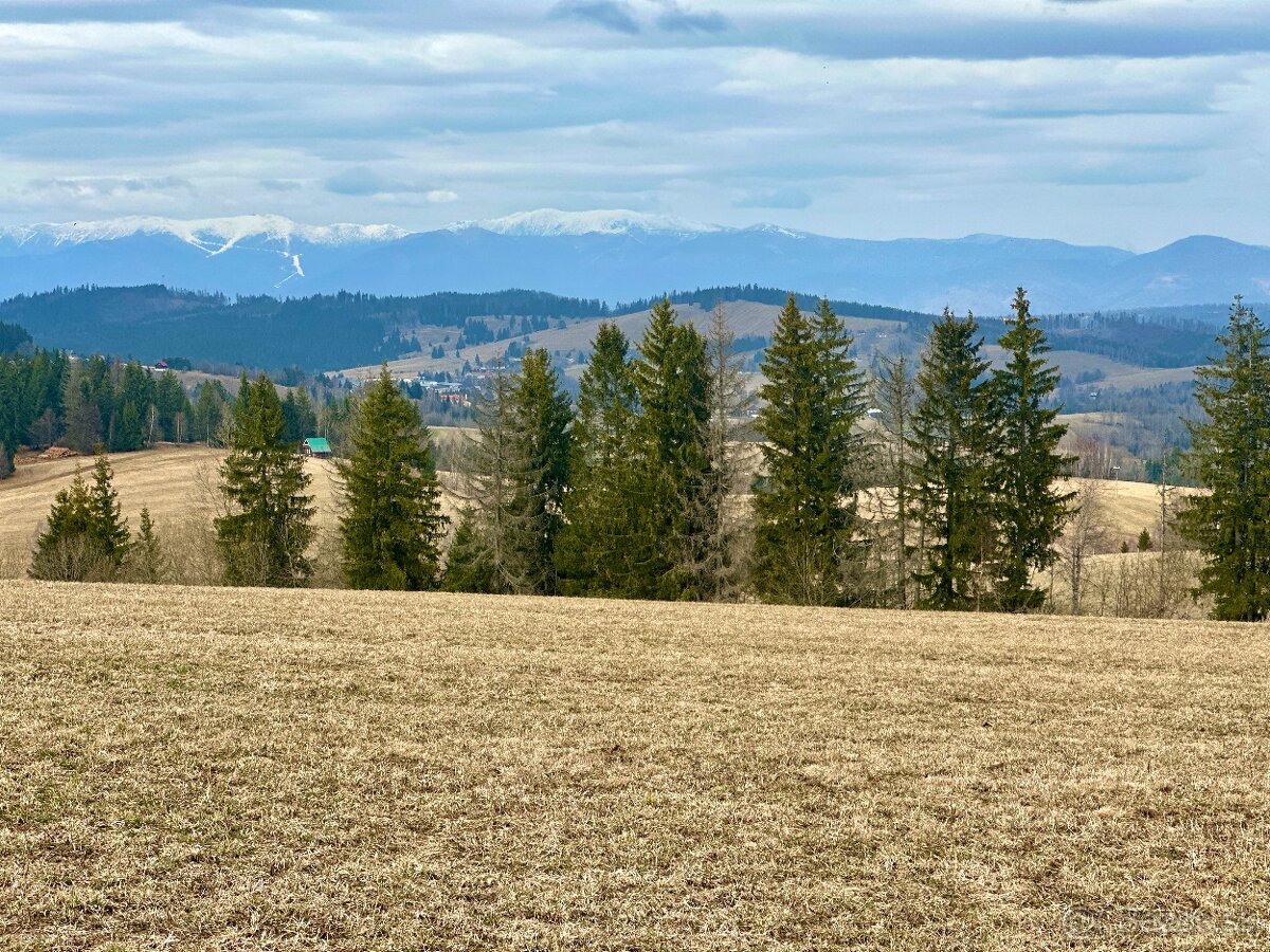 TOP Pozemok 2100m2 s Výhľadom na Nízke a Vysoké Tatry