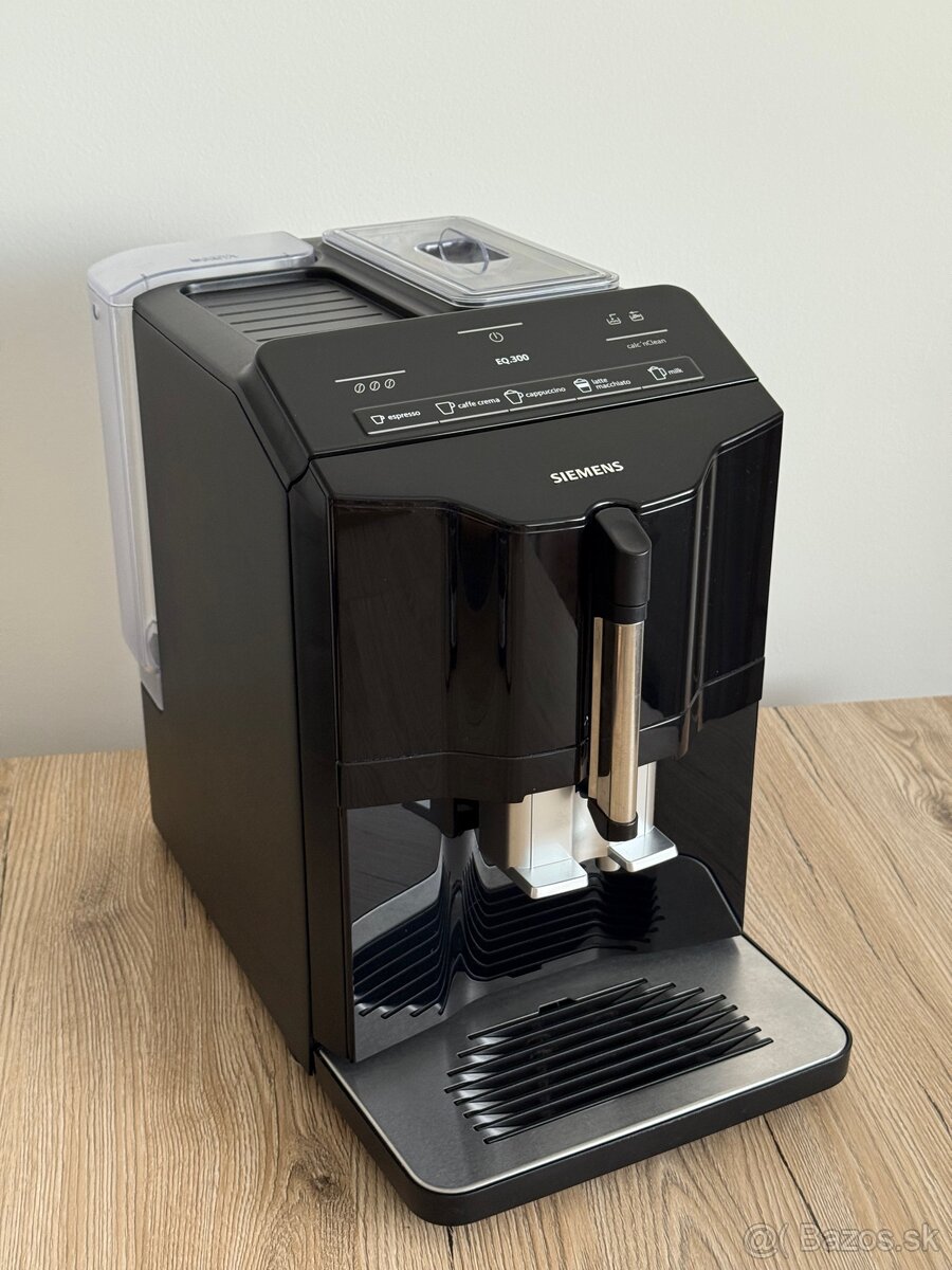 Automatický kávovar Siemens EQ300