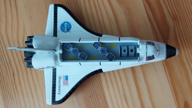 raketoplan hrncek a Discovery model