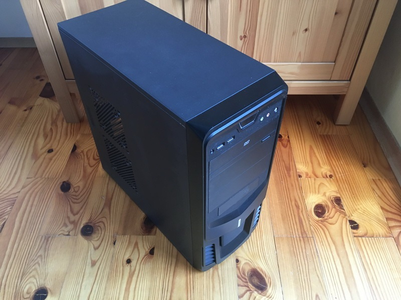 PC skrinka + 450W zdroj + DVDRW napalovacka