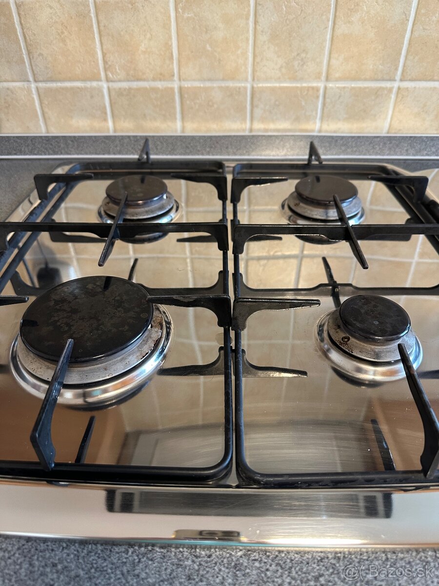 Varná platňa vstavaná plynová