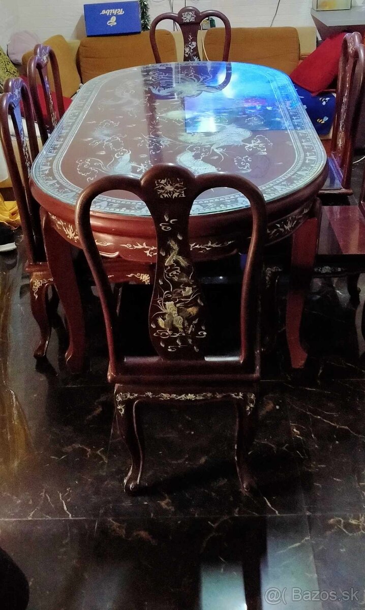 Starožitnost cca 300 ročný stôl