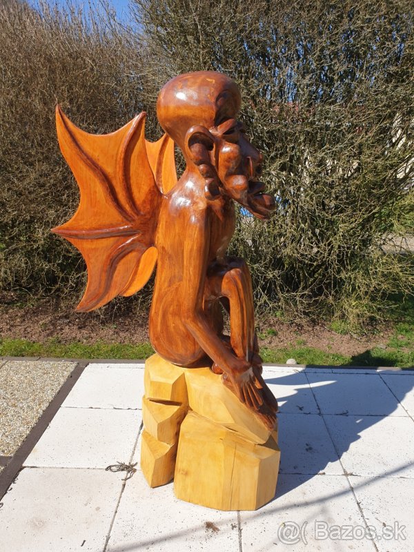 Dřevěná socha -Skřet