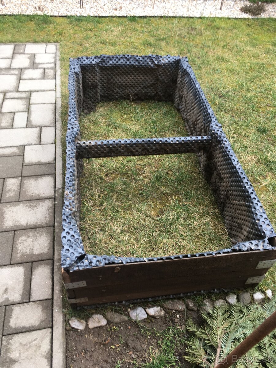 Vyvyšené záhony