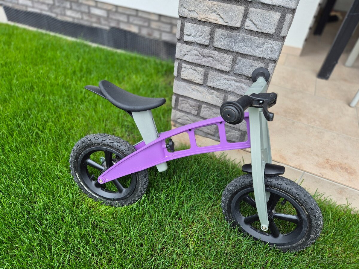 First Bike -fialovy