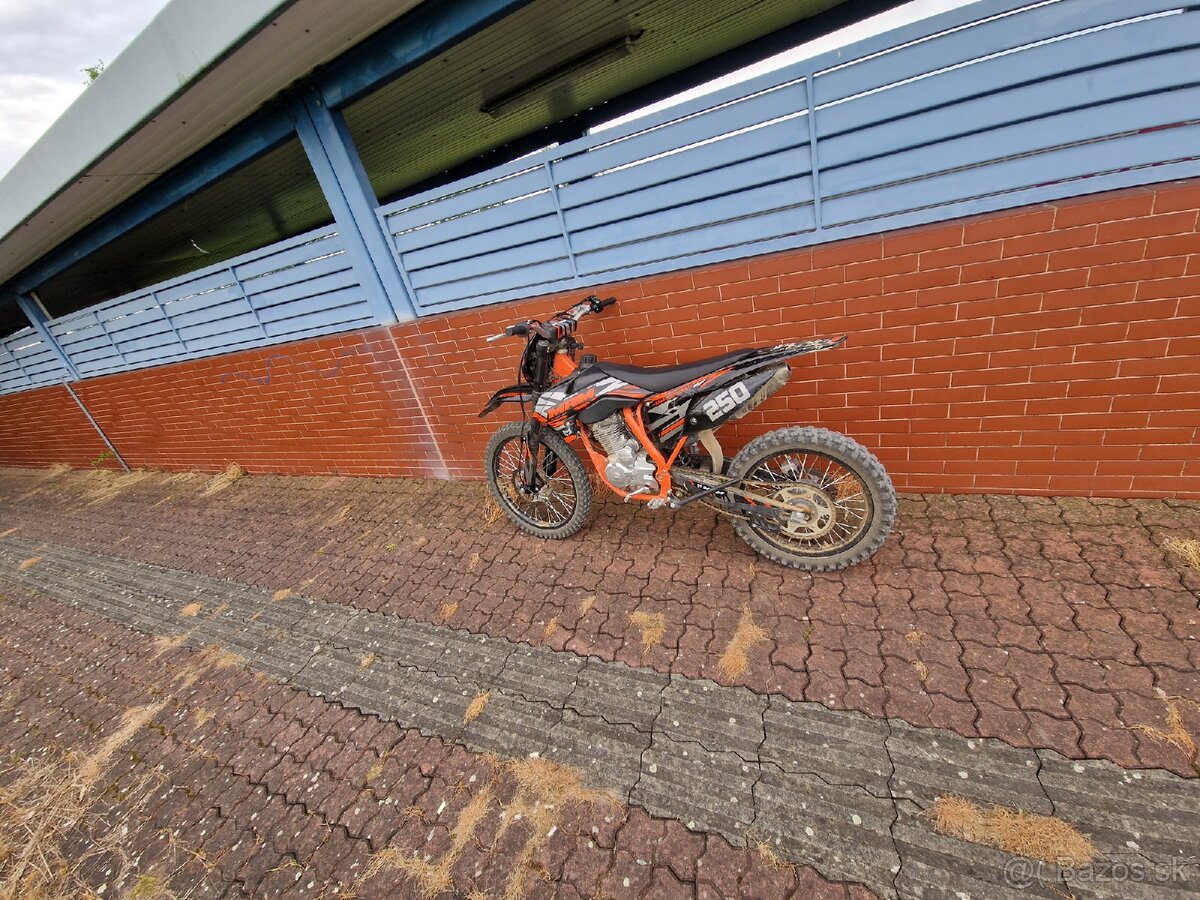 Dirtbike 250