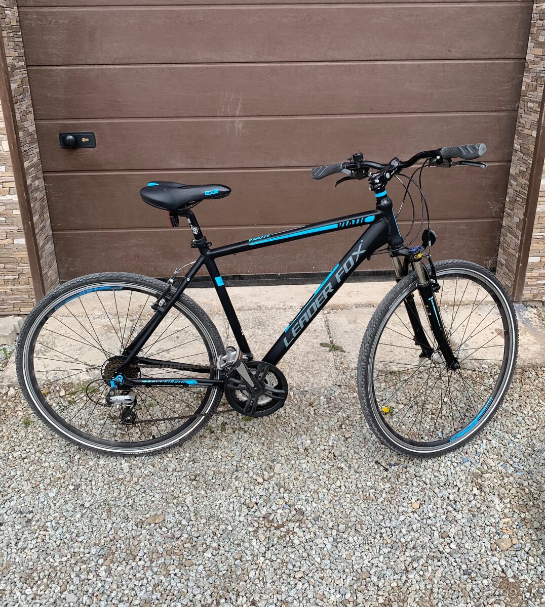 Čierno modrý bicykel