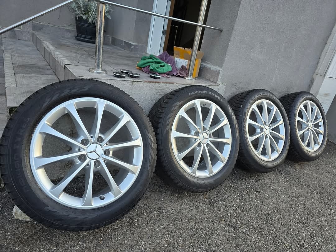 Zimne kolesa Mercedes CLA,B,A 5x112 r17 205/55 r17 Top Stav