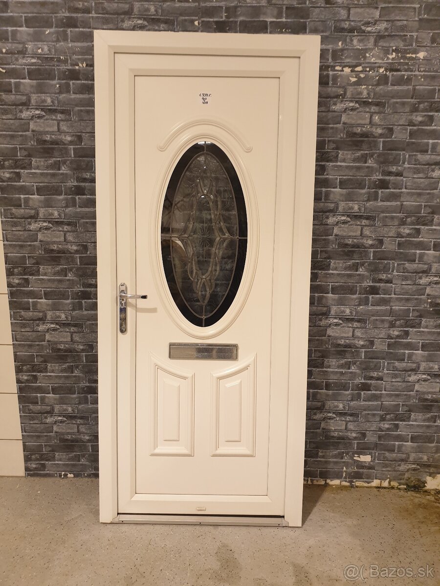 Plastove dvere č. 334. 90x208cm.Ľ