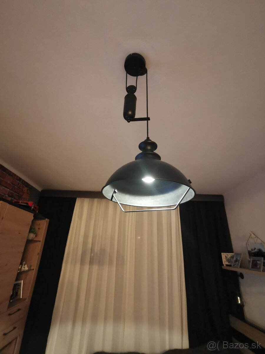 Industriálna lampa