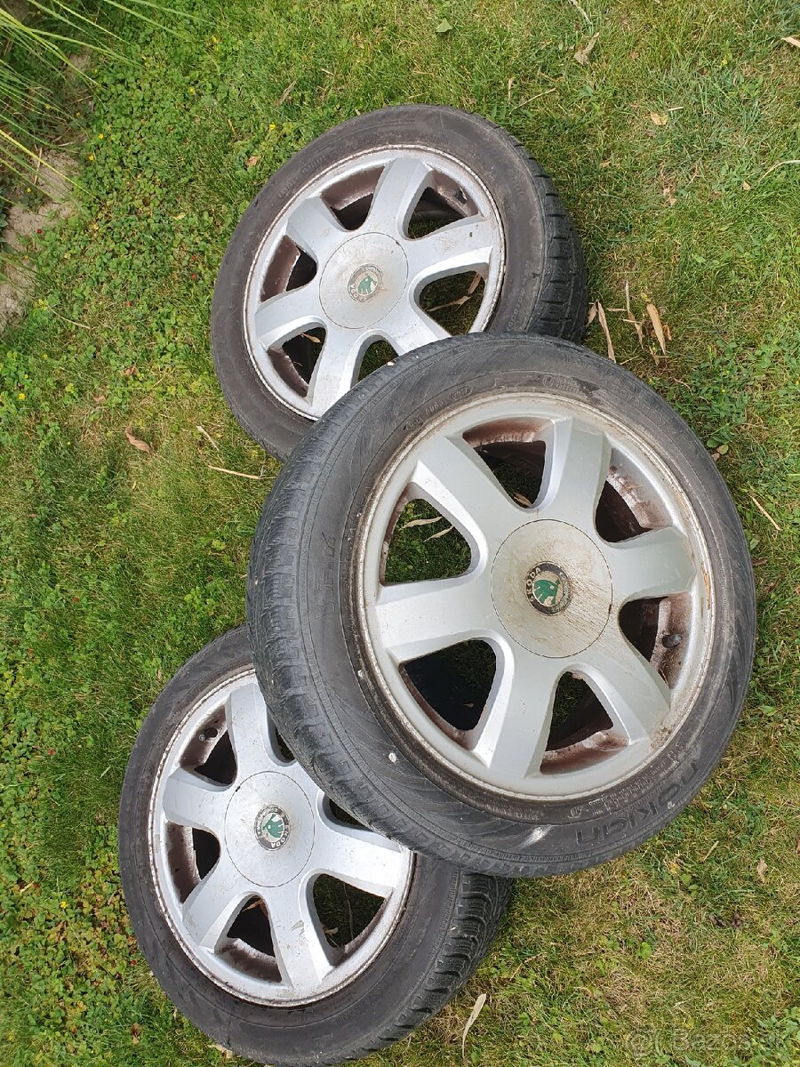Škoda fabia 1,elektrony, plechace