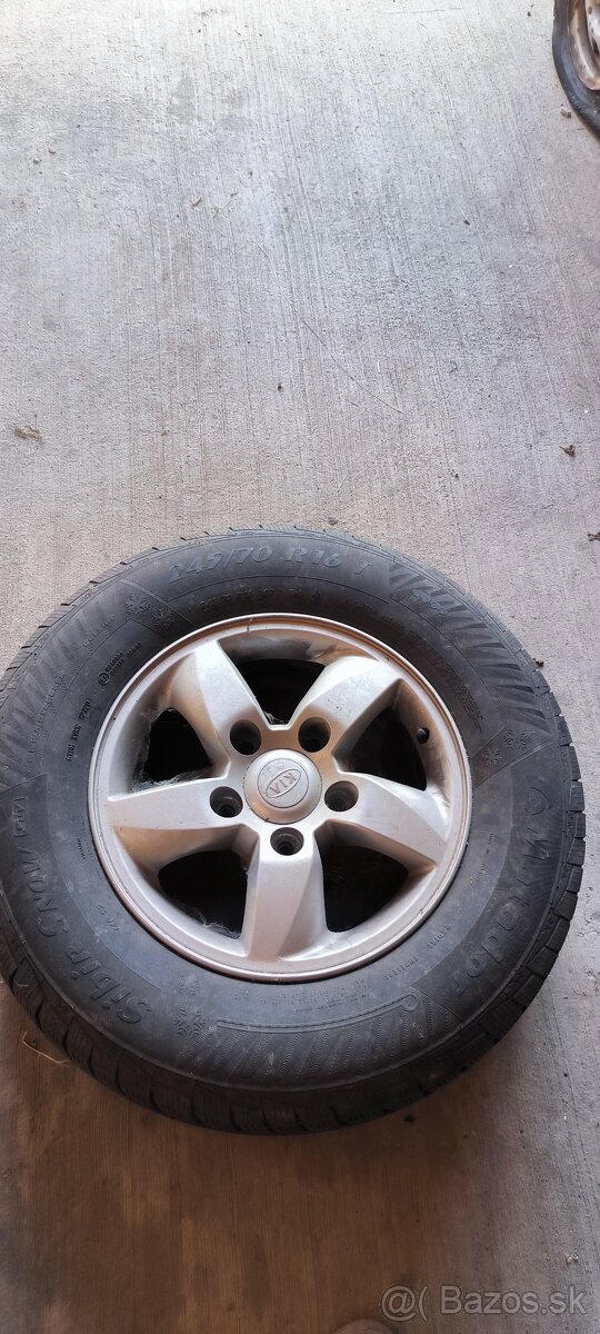 Kia Sorento 245/70r16 5x139.7