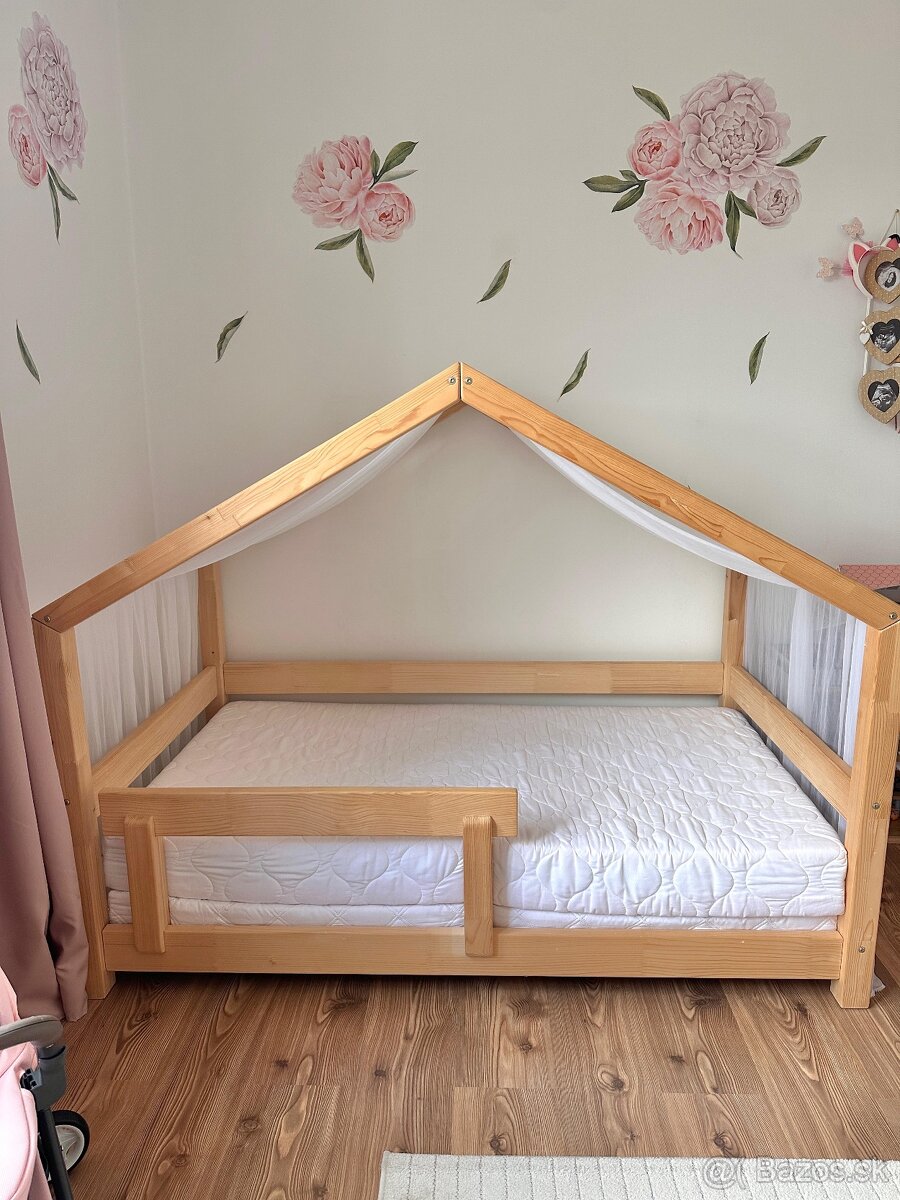 Detská posteľ domček so zábranou 90x160