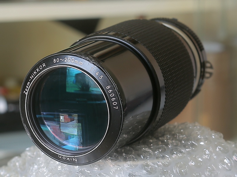 Zoom-Nikkor  80-200mm / F4,5 / Nikon F