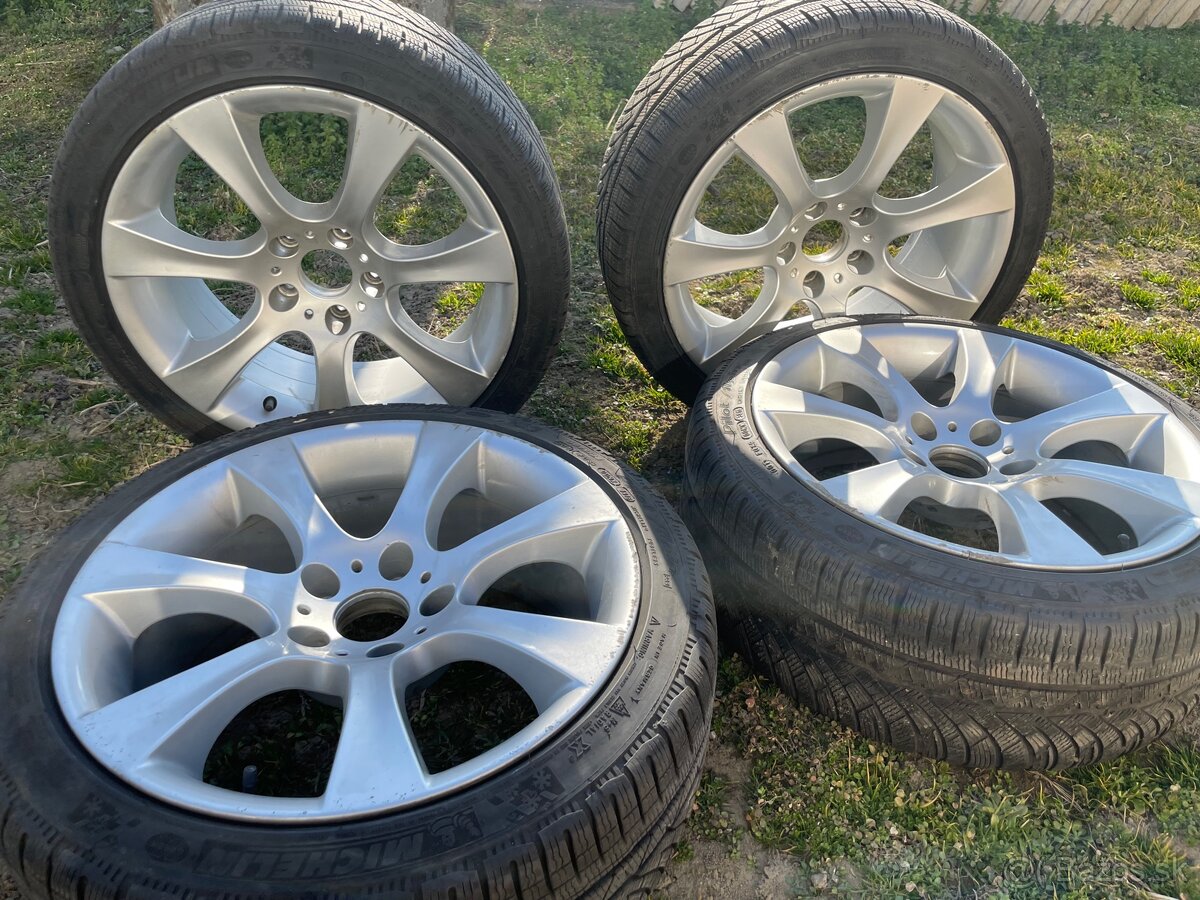 BMW R18 (235/40 ET20)