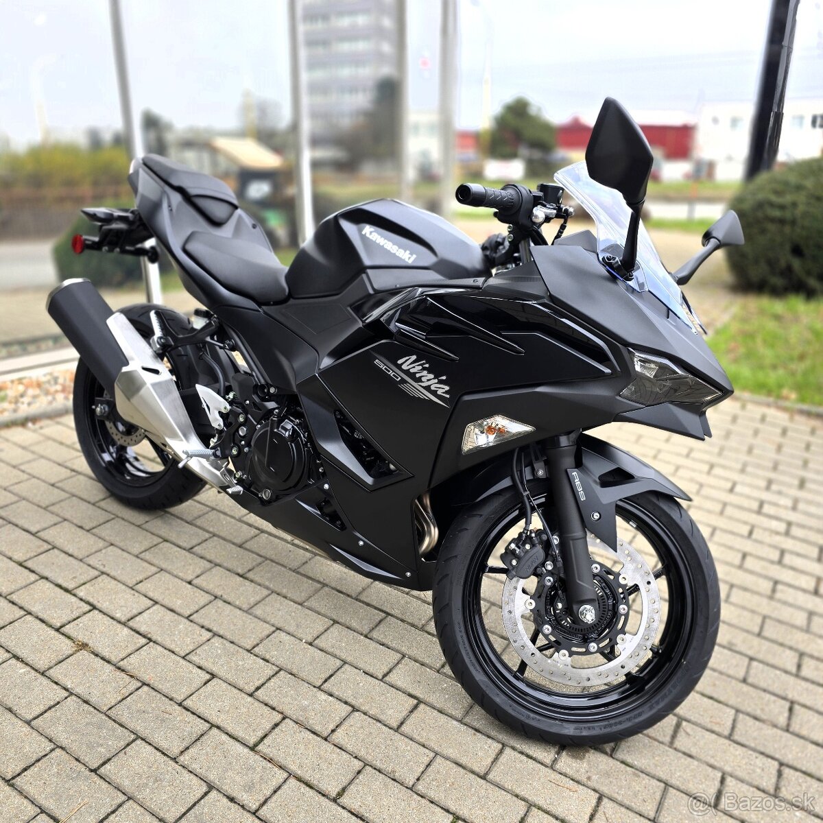 Kawasaki Ninja 500 model 2026