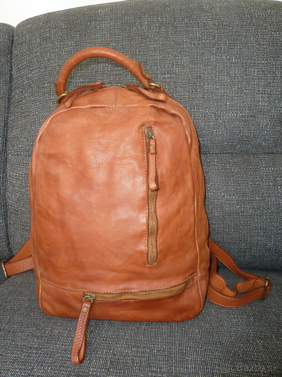 Dámsky kožený ruksak