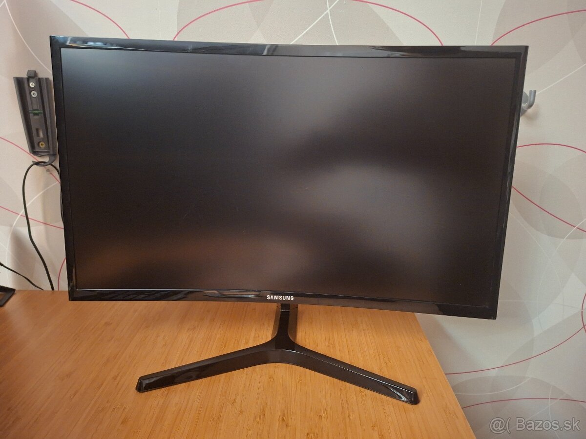 Samsung C24F396FH 24" Full HD monitor - zakrivený