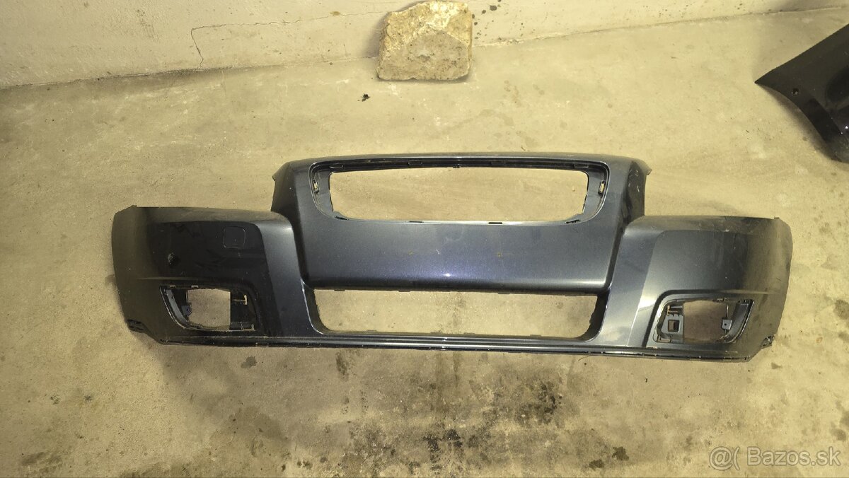 Predný nárazník Volvo V50