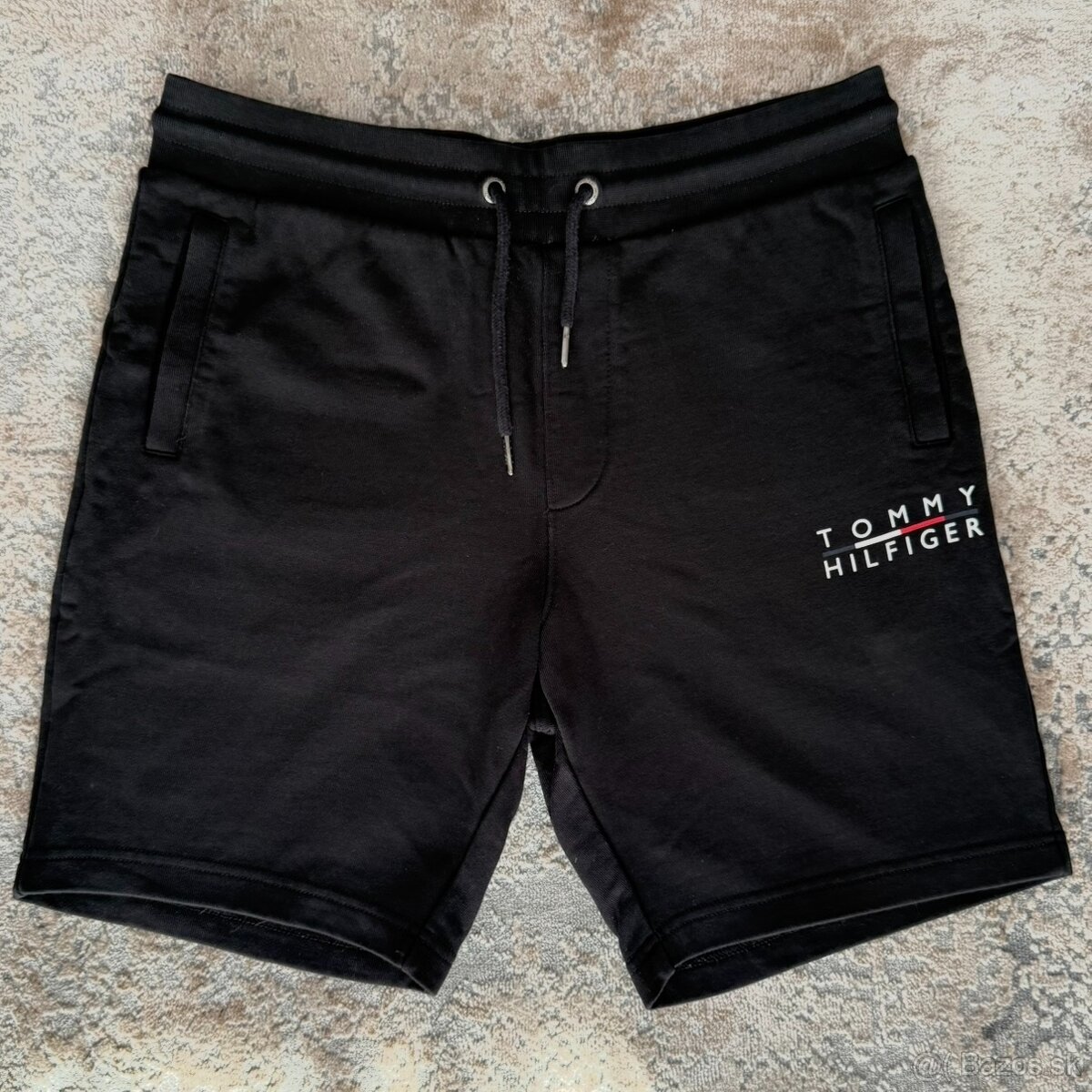 KRAŤASY | TOMMY H. | ČIERNE | S