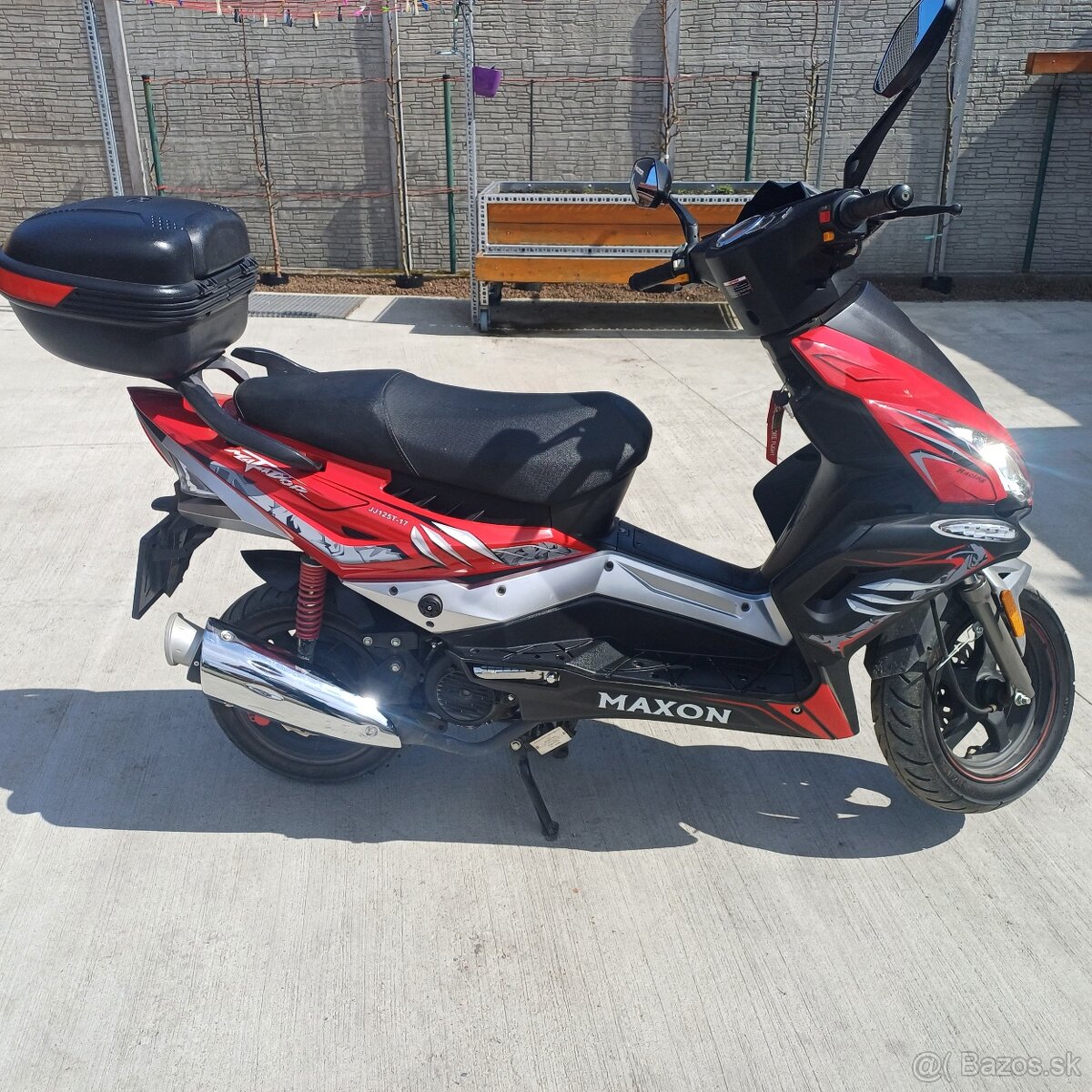 Predám  skúter  Maxon Matador  125