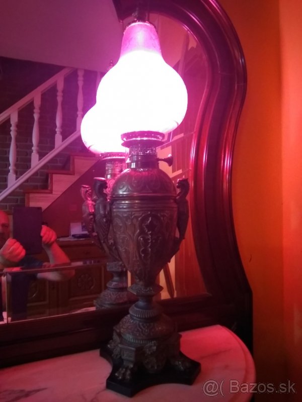 Mosadzná lampa