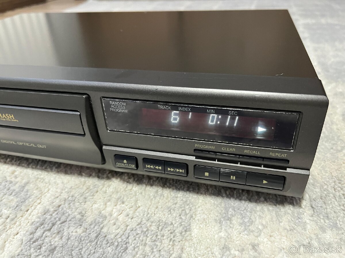 Technics sl pg 390 ---Nováky---
