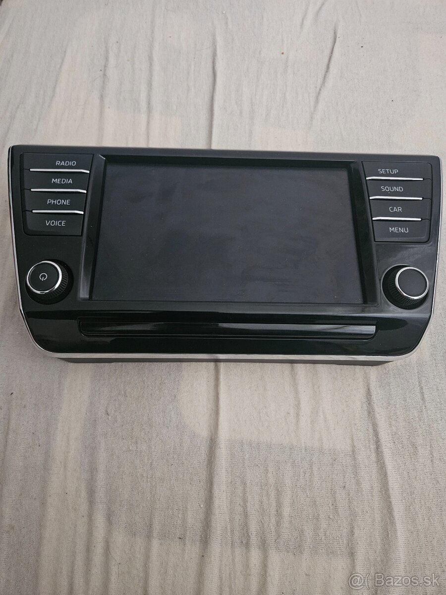 Autoradio superb 3