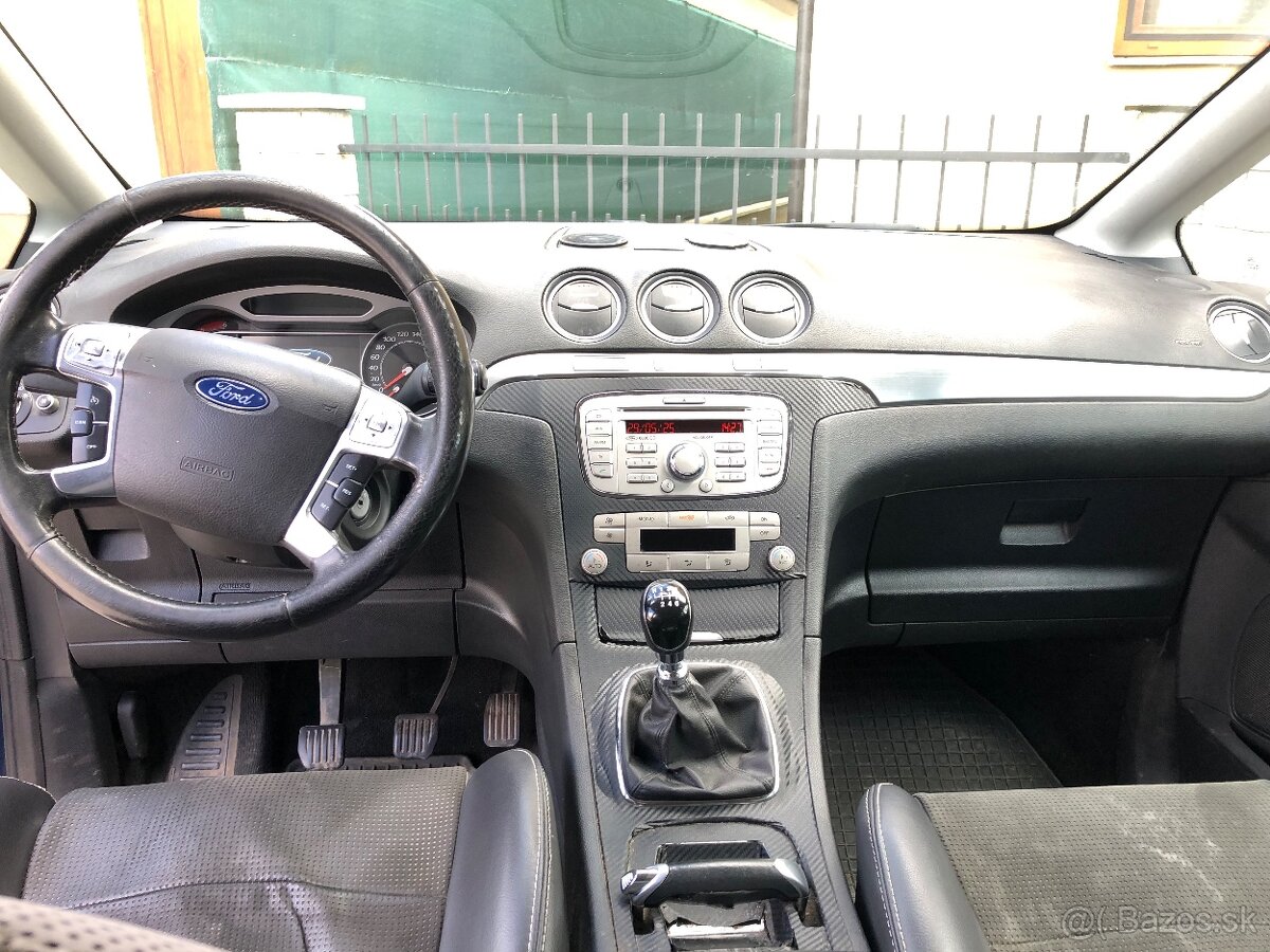 Predám Ford Smax