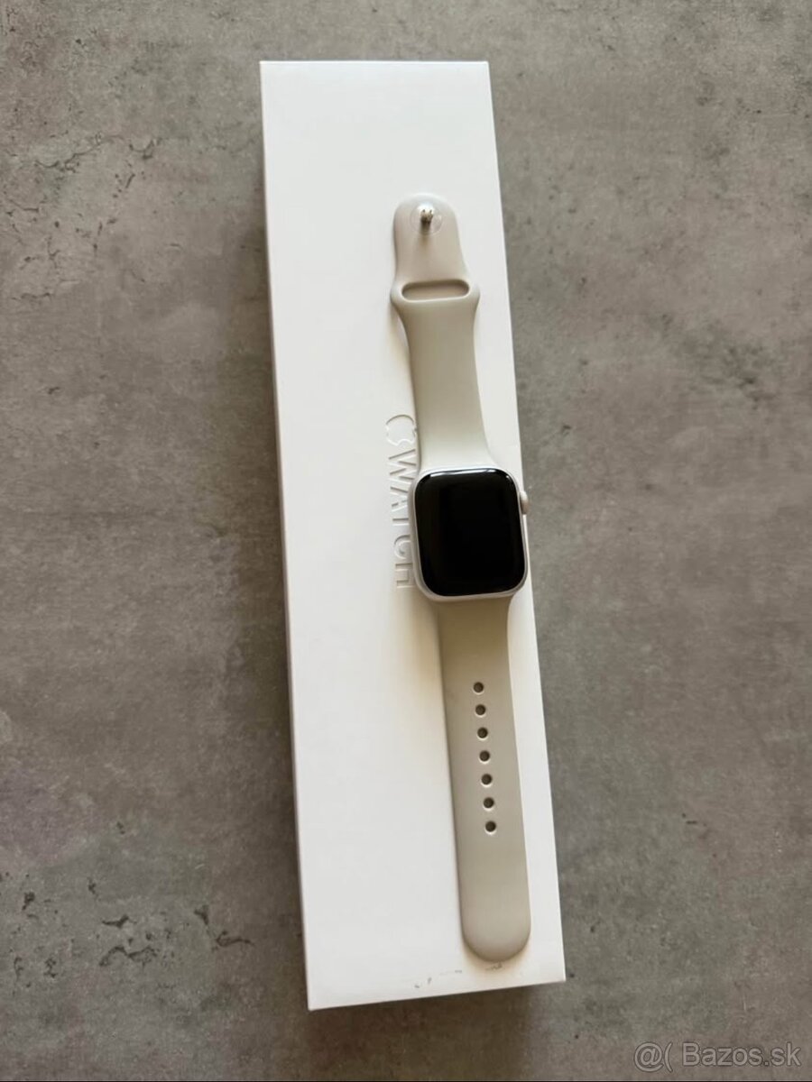 Apple Watch 7 starlight 41mm