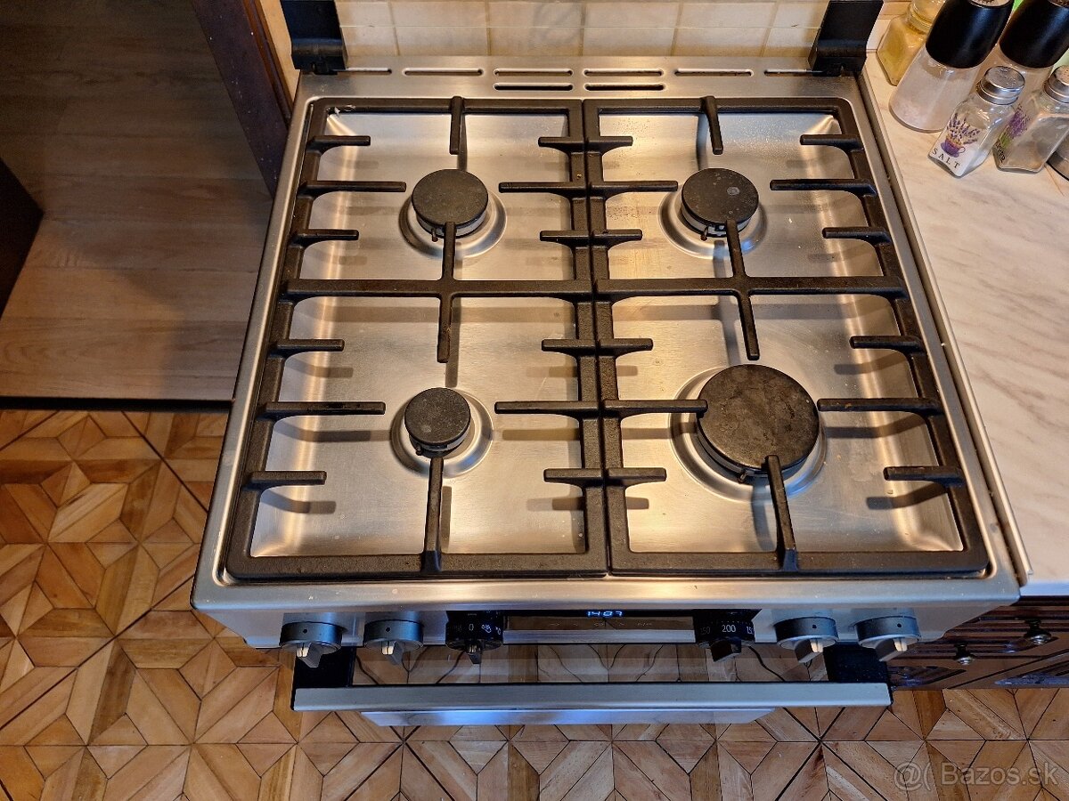 plynový sporák s el. rúrou Gorenje + 2 tlakove flase